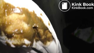 Sucking shitty panties