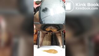 Phat ass ebonys desperate diarrhea