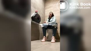 Girl toilet pooping - video 10