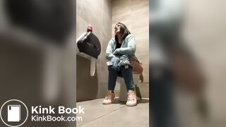 Girl toilet pooping - video 10