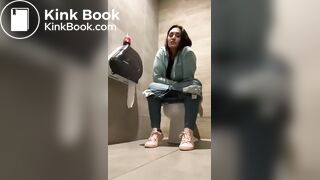 Girl toilet pooping - video 10