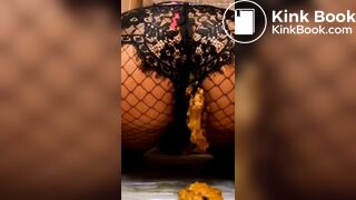 Sexy ebony booty drops big soft loads