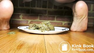 Thicc ebony shitting