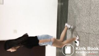 CHINESE UNI GIRL TOLIET VOYEUR 16