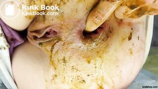 Woman with a Dirty Unwashed Smegma Pussy and Dirty Panties Shits