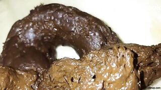 Woman with a Dirty Unwashed Smegma Pussy and Dirty Panties Shits