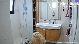 Girl needs to shit after cleaning up