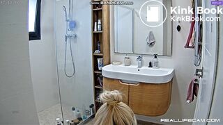 Girl needs to shit after cleaning up