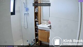 Girl needs to shit after cleaning up