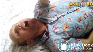 VOYEUR+ SCAT N 10 FARMING AND EATING SHIT OF TWO GIRLS.