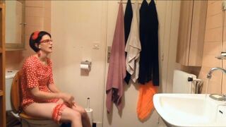 Hot girl pooping on toilet 85
