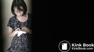 CHINESE UNI GIRL TOLIET VOYEUR 13