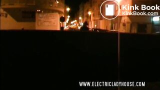 she beauty wanted to poop at night on a city street