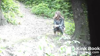 Girls Shitting Outdoors