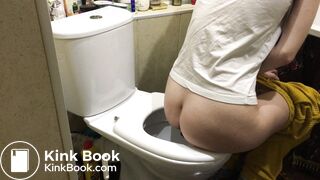 Long Gnarly Poo Sideways on the Loo