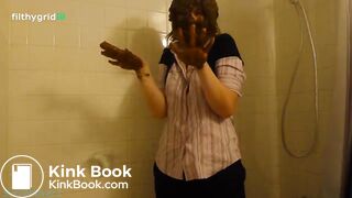 Covering her self in scat #2
