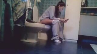 spy toilet - video 326