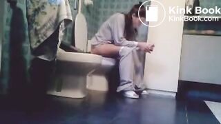 spy toilet - video 326