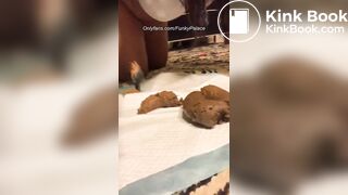 Another OF lady playing with dirty plugs