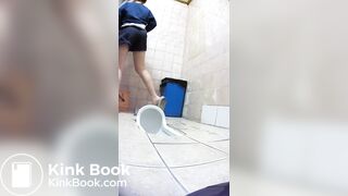Porn girl pooping