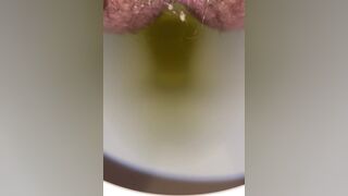 Pooping - video 272