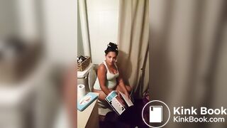 Nodding while pooping