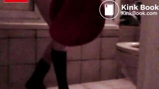 Girl pooping - video 167
