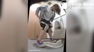 pooping girl asd