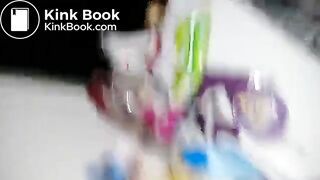 Cagando no anal moreninha