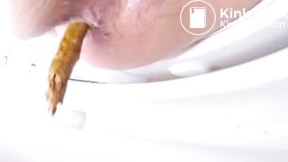 Japanese girl long poop