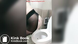 Chinese girl pooping for our viewing pleasure