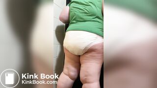 She thick and messy diaper