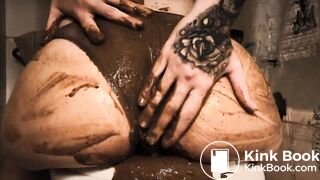 Bubble butt girl filled panties with poop