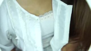 JP Girl Wide Angle Poop Shot