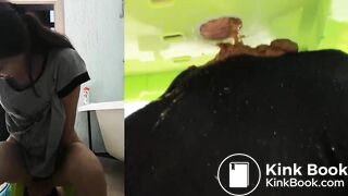 Skinny Girl Dumps A Big Load In Slave's Mouth