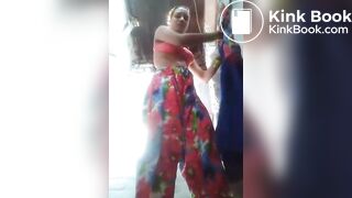 who knew indians get down like this!!