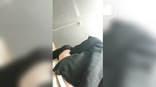 Girl pooping - video 126
