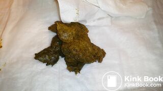 Ebony Pushing Out The Shit