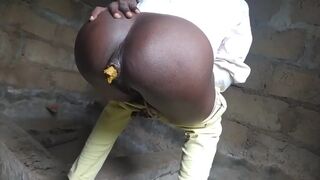 Ebony scat - video 64