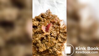 Hot girl pooping - video 8