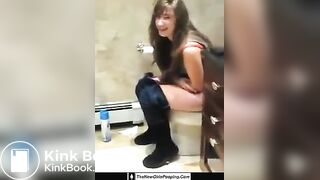 Girls toilet - video 118