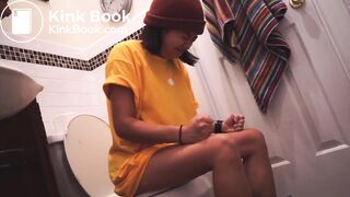 Short film Asian girl pooping