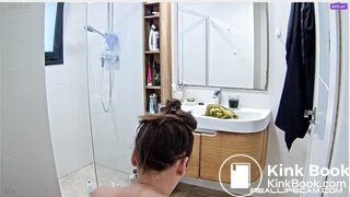 russian girl takes a dump