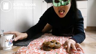 Japanese scat slut plays with her shit again, it's part of her training