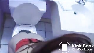 Poop selfie - video 3