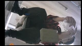 Diarrhea in the toilet06