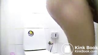 Sexy Russian woman takes a massive shit!