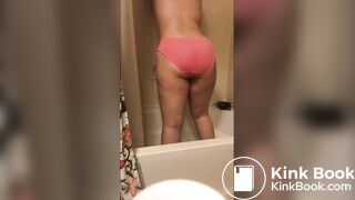 Orange panty poop - video 2