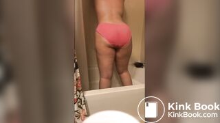 Orange panty poop - video 2