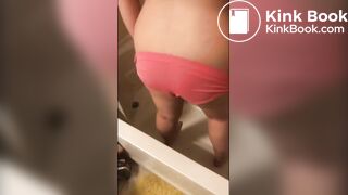 Orange panty poop - video 2